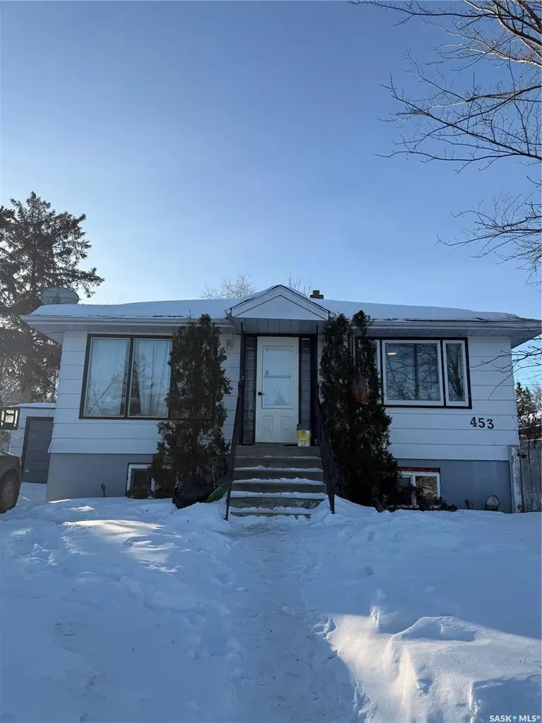 453 21st Street E Prince Albert SK S6V 1M2