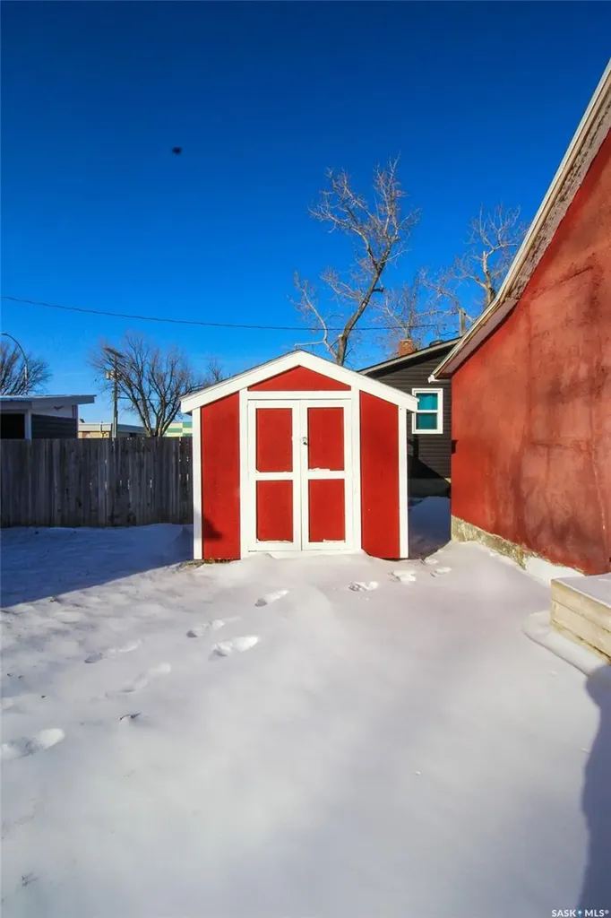 689 2nd Street W Shaunavon SK S0N 2M0