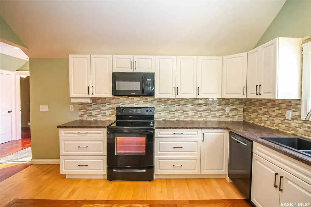 689 2nd Street W Shaunavon SK S0N 2M0
