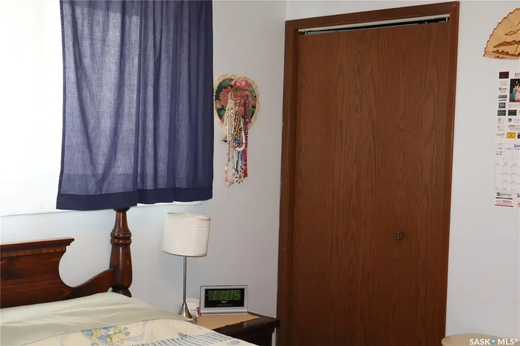 604 5th Avenue W Assiniboia SK S0H 0B0