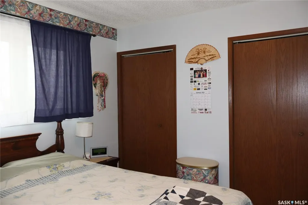 604 5th Avenue W Assiniboia SK S0H 0B0