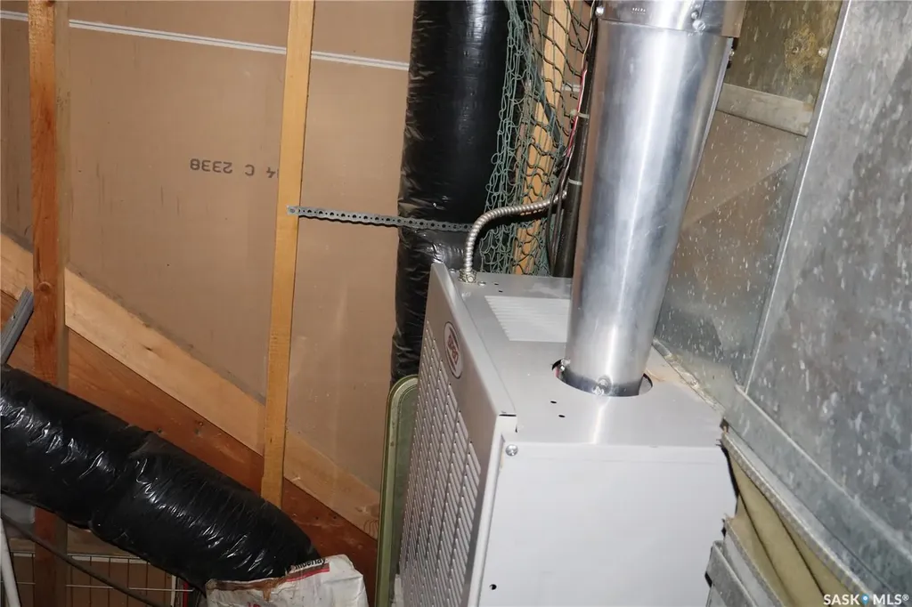 604 5th Avenue W Assiniboia SK S0H 0B0