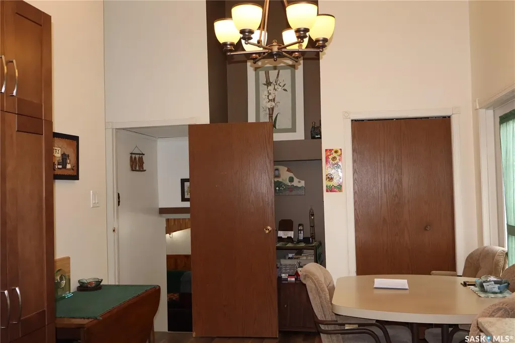 604 5th Avenue W Assiniboia SK S0H 0B0