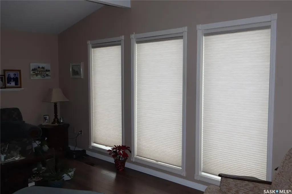 604 5th Avenue W Assiniboia SK S0H 0B0