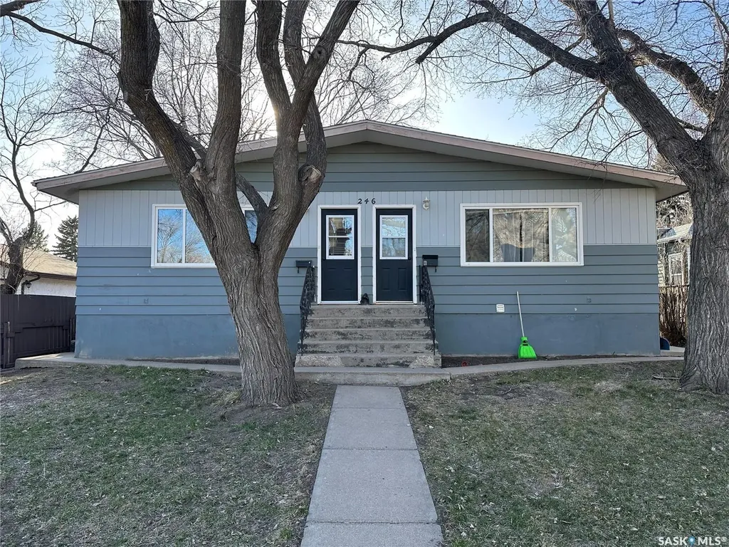 246 5th Avenue NW Swift Current SK S9H 0W3