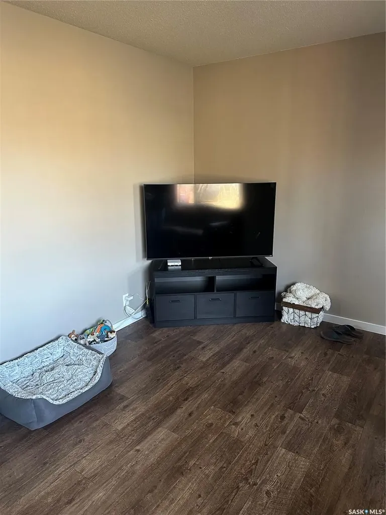 246 5th Avenue NW Swift Current SK S9H 0W3