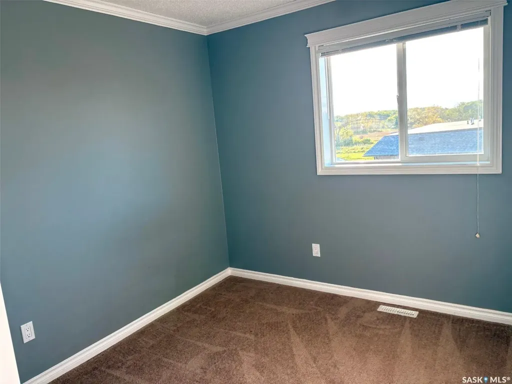 322 James Street Esterhazy SK S0A 0X0