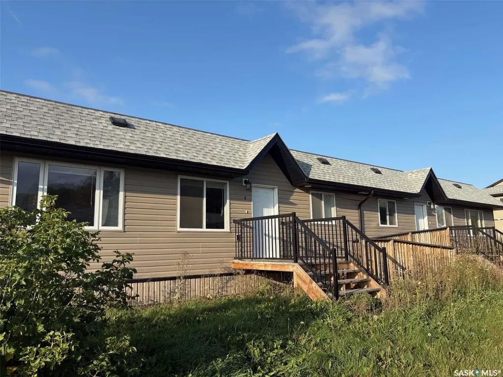 322 James Street Esterhazy SK S0A 0X0