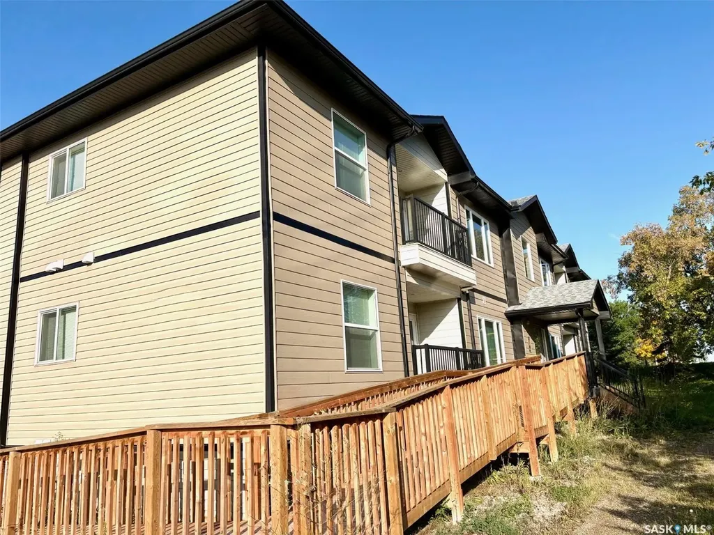 322 James Street Esterhazy SK S0A 0X0
