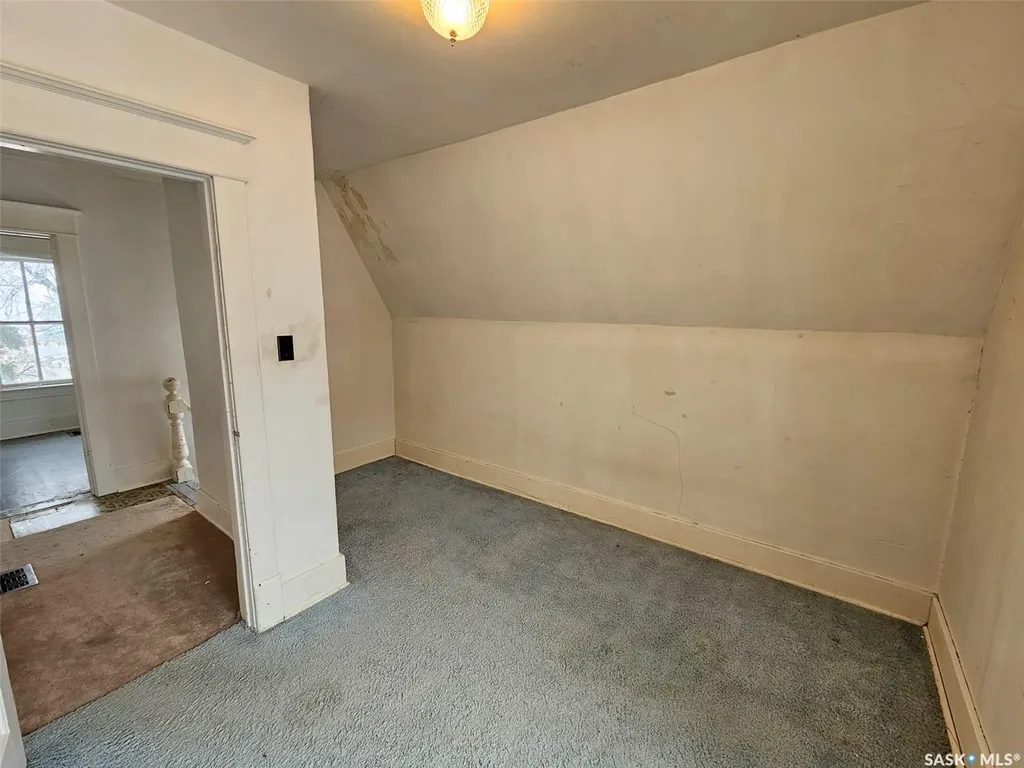 404 Brownlee Street Herbert SK S0H 2A0