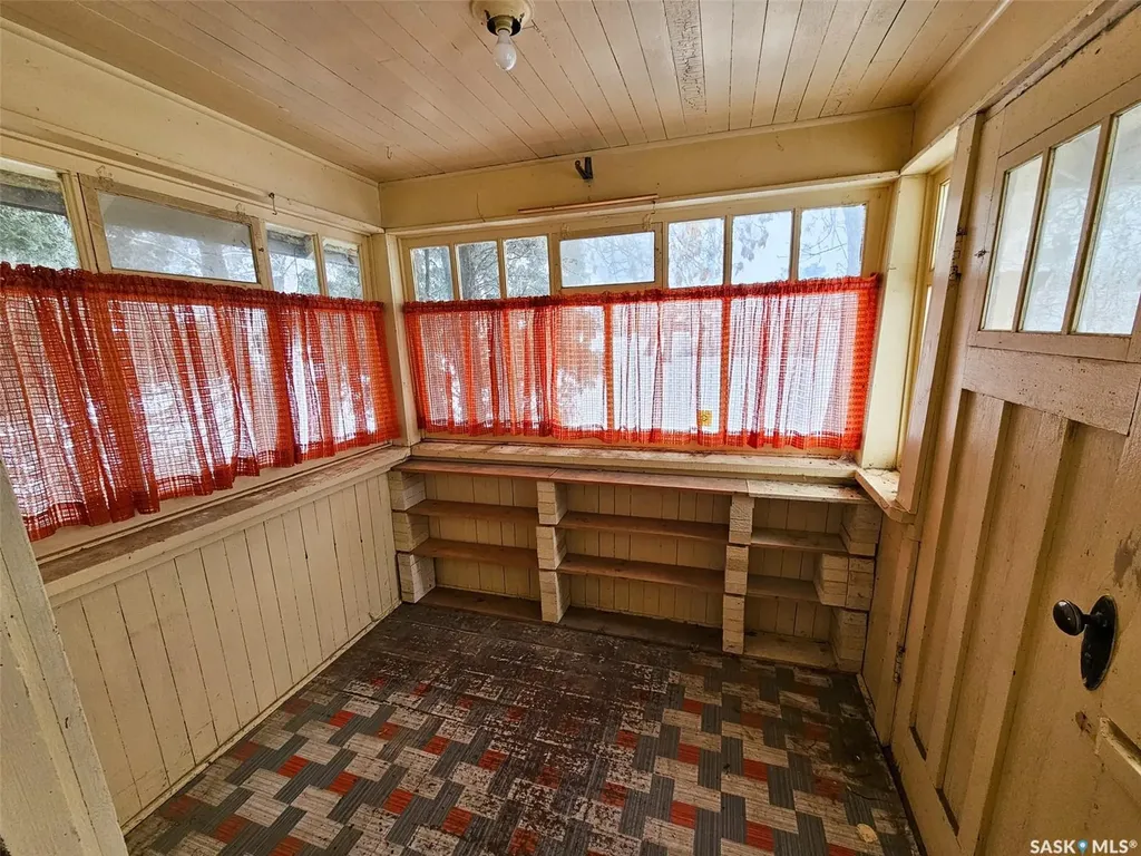 404 Brownlee Street Herbert SK S0H 2A0