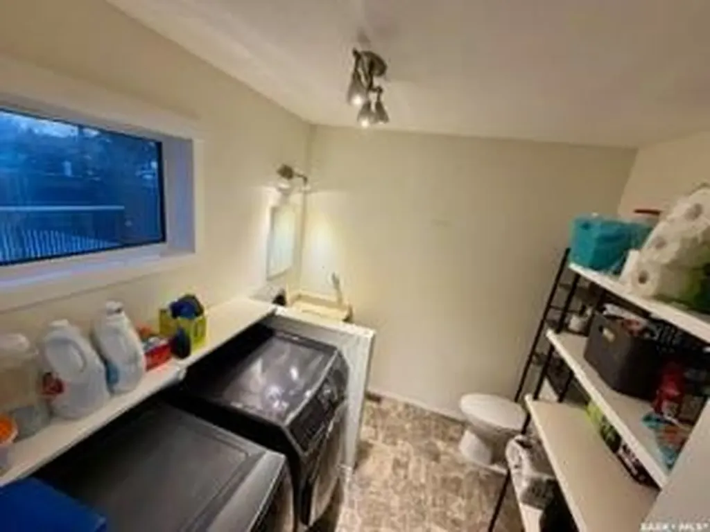 405 3rd Avenue W Biggar SK S0K 0M0