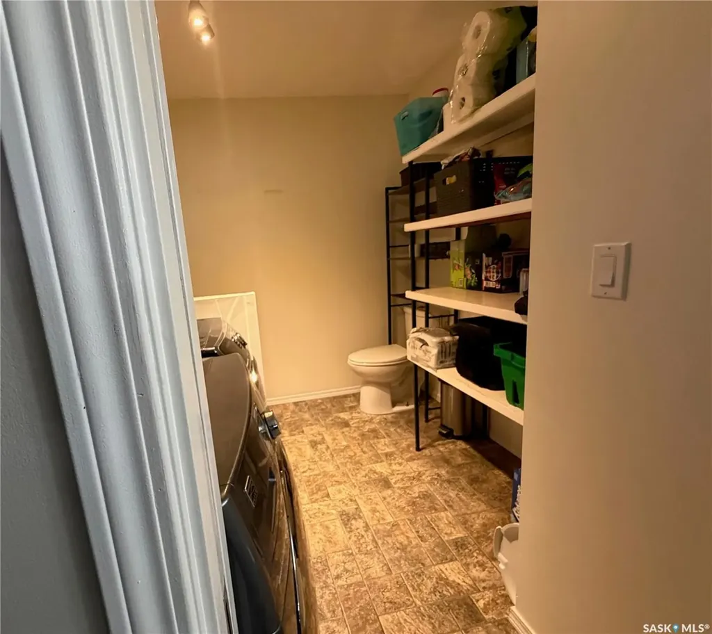 405 3rd Avenue W Biggar SK S0K 0M0