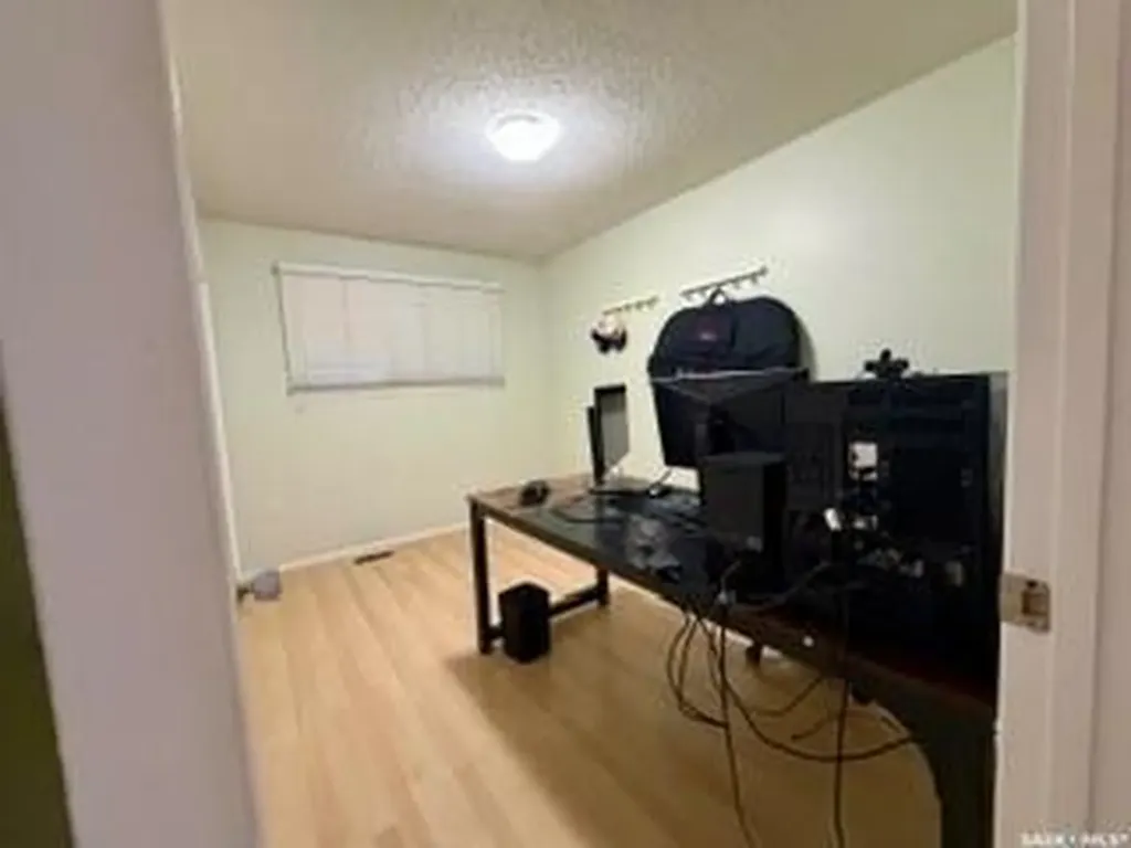 405 3rd Avenue W Biggar SK S0K 0M0