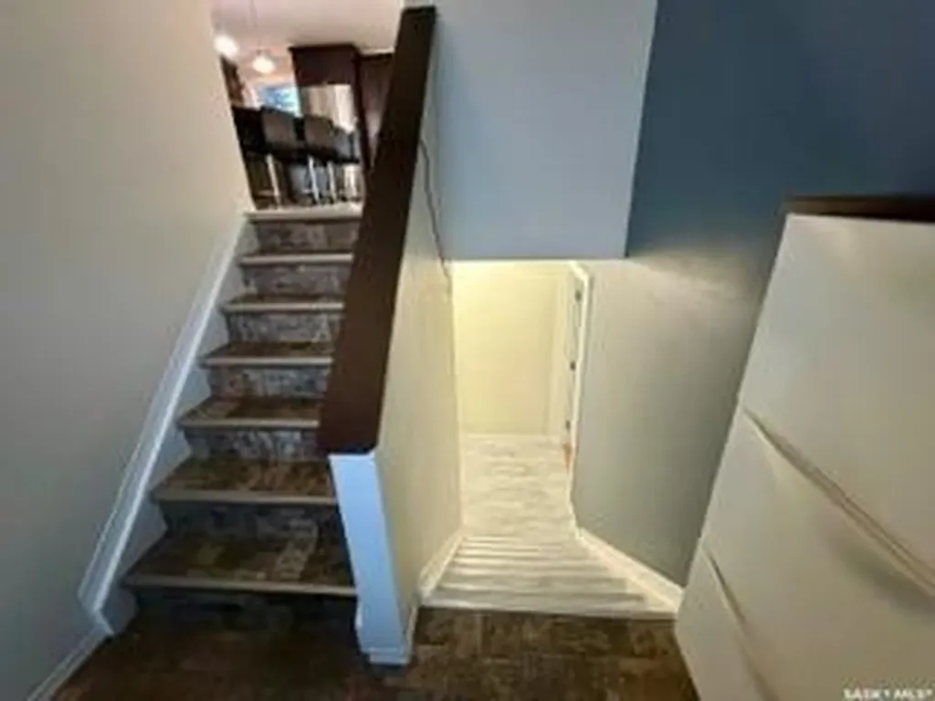 405 3rd Avenue W Biggar SK S0K 0M0