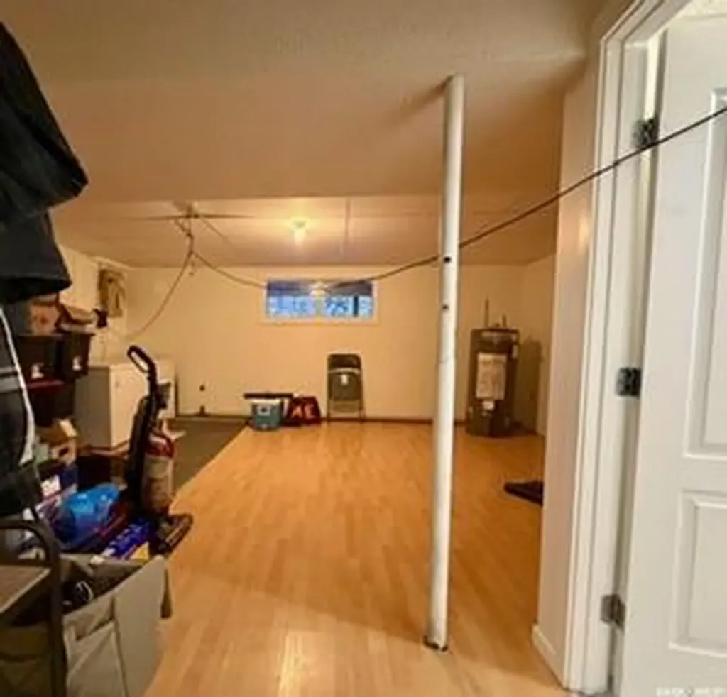 405 3rd Avenue W Biggar SK S0K 0M0