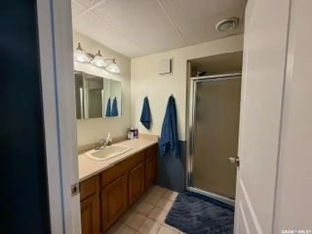 405 3rd Avenue W Biggar SK S0K 0M0