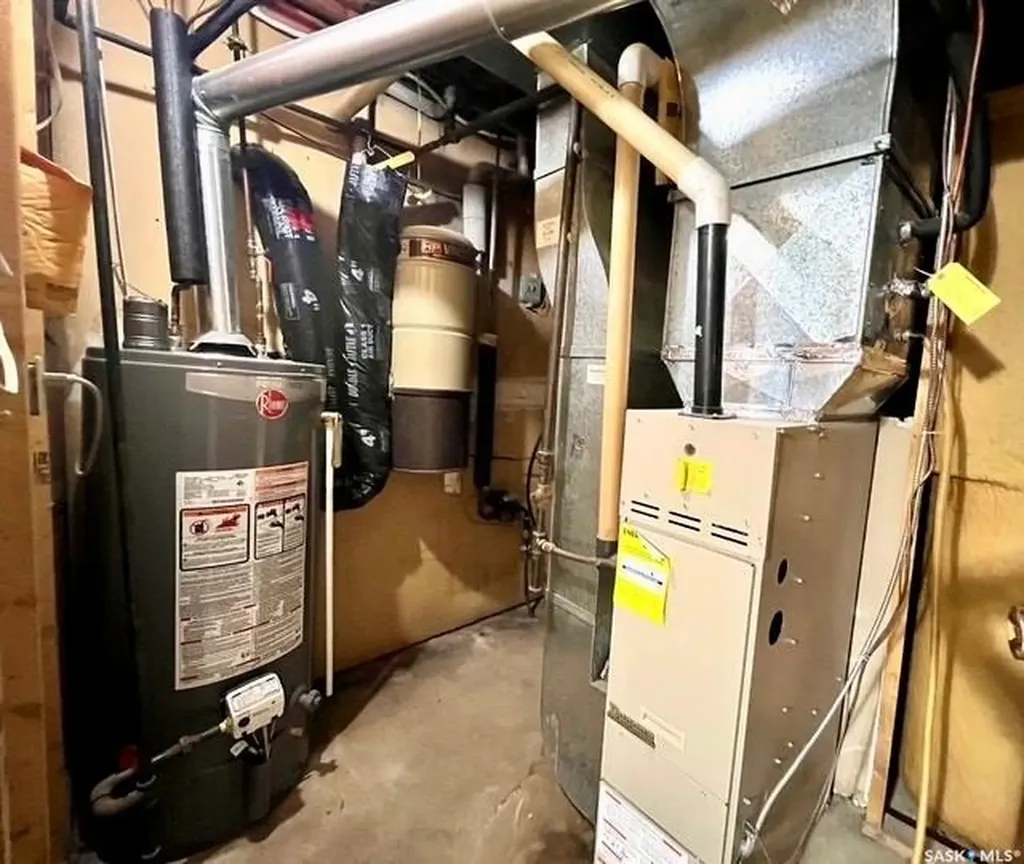 405 3rd Avenue W Biggar SK S0K 0M0