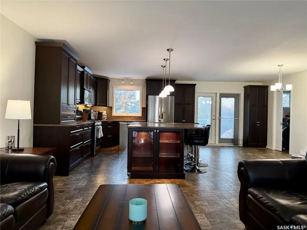 405 3rd Avenue W Biggar SK S0K 0M0