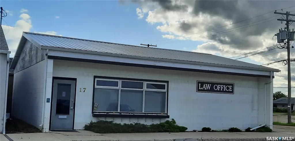 17 1st Avenue NW Preeceville SK S0A 3B0