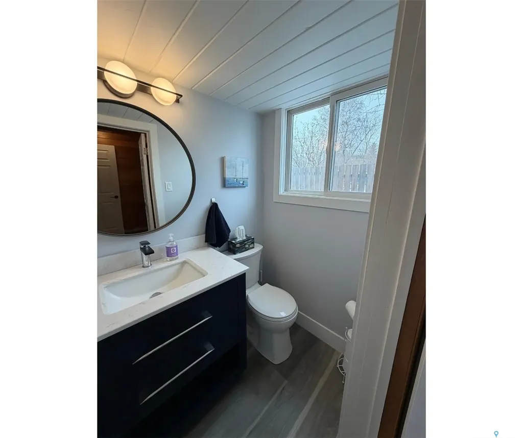 74 Nunn Street La Ronge SK S0J 1L0