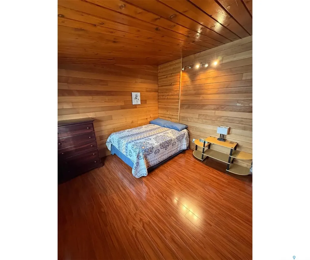 74 Nunn Street La Ronge SK S0J 1L0