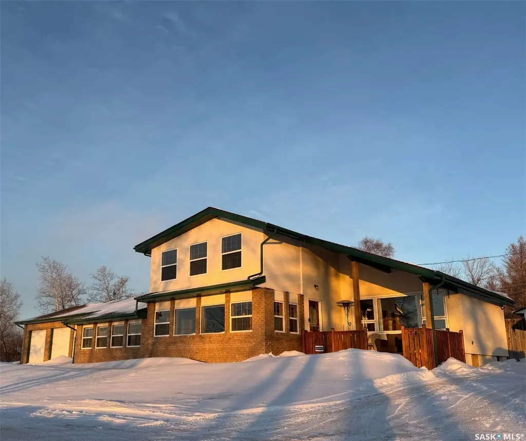 74 Nunn Street La Ronge SK S0J 1L0