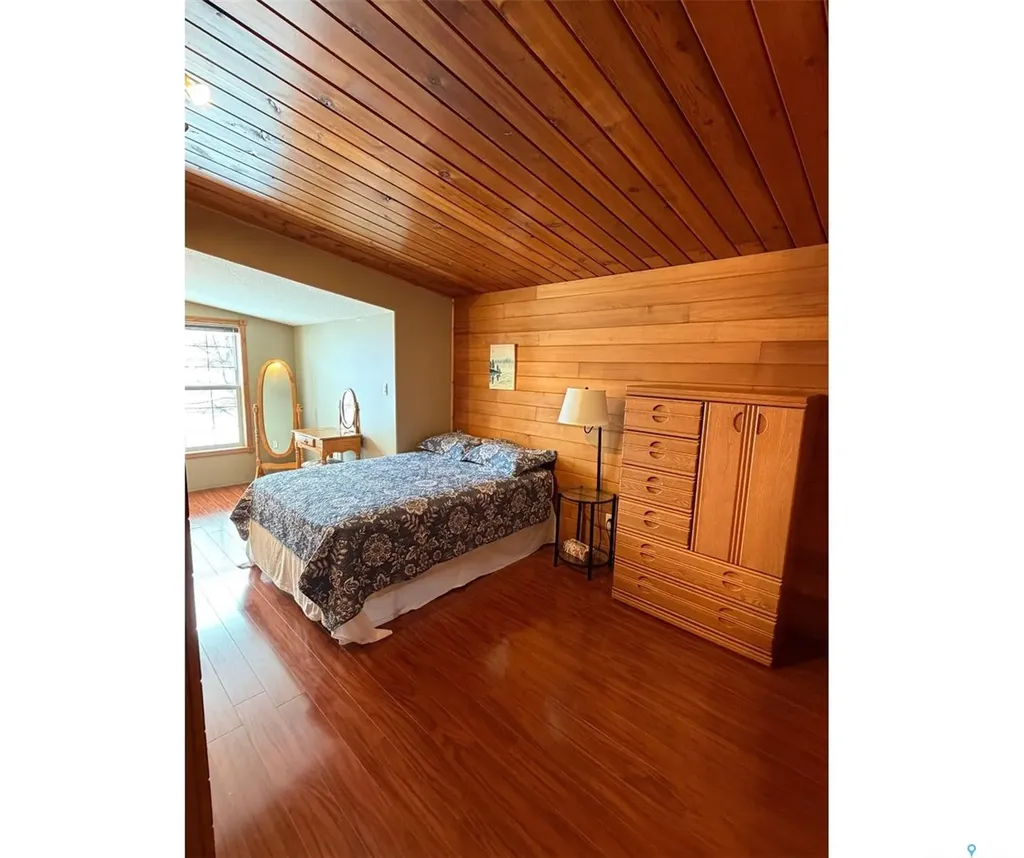 74 Nunn Street La Ronge SK S0J 1L0