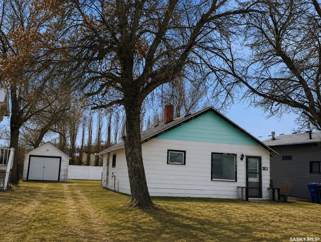 311 2nd Avenue W Assiniboia SK S0H 0B0