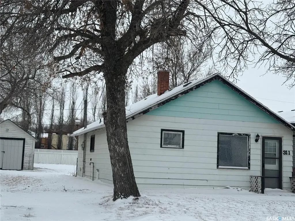 311 2nd Avenue W Assiniboia SK S0H 0B0