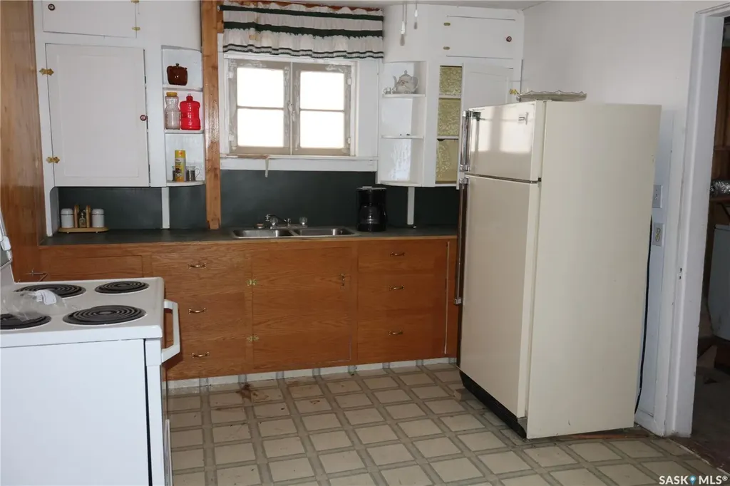 311 2nd Avenue W Assiniboia SK S0H 0B0