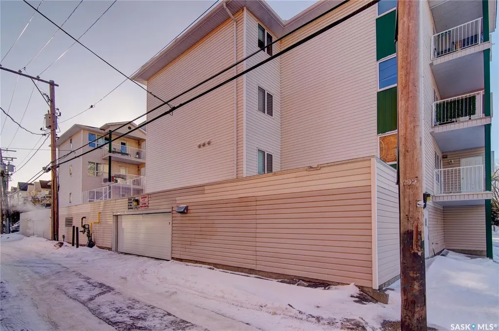 2203 Angus Street Regina SK S4T 2A3