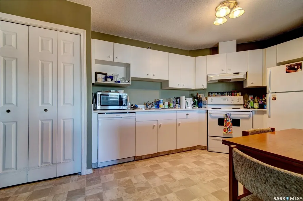 2203 Angus Street Regina SK S4T 2A3