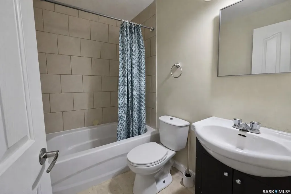 1411 111th Street North Battleford SK S9A 2K7