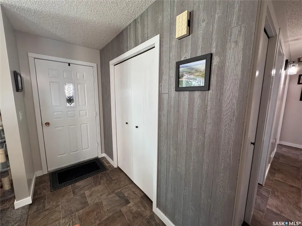415 3rd Avenue W Biggar SK S0K 0M0