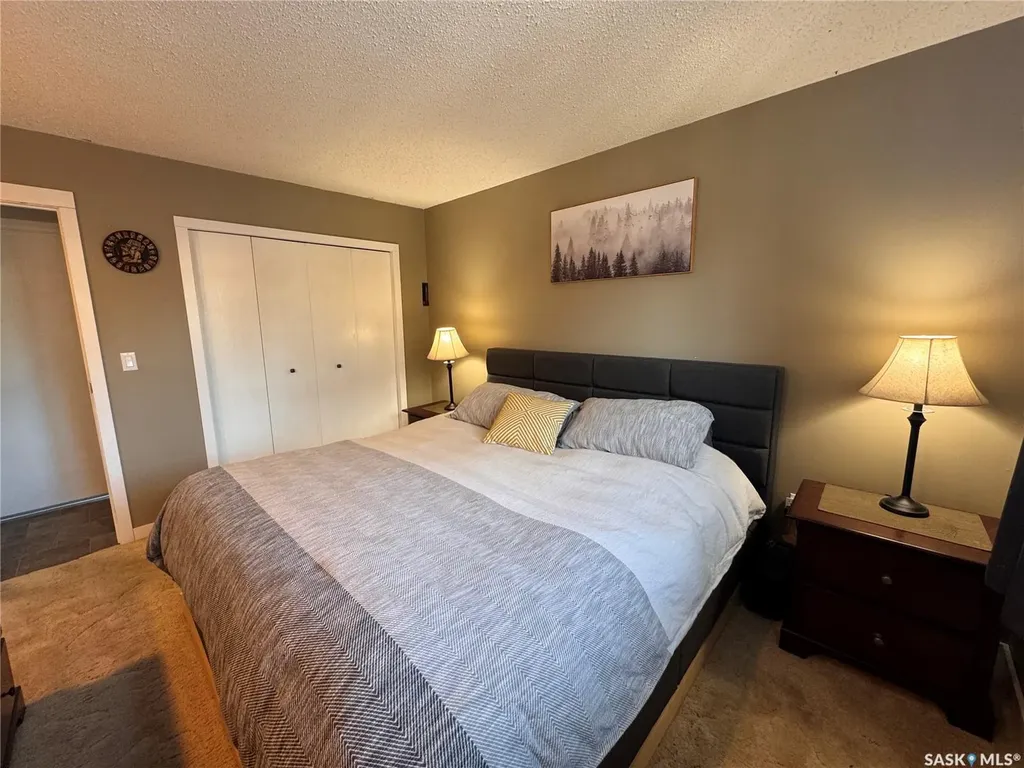415 3rd Avenue W Biggar SK S0K 0M0
