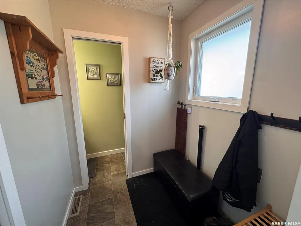415 3rd Avenue W Biggar SK S0K 0M0
