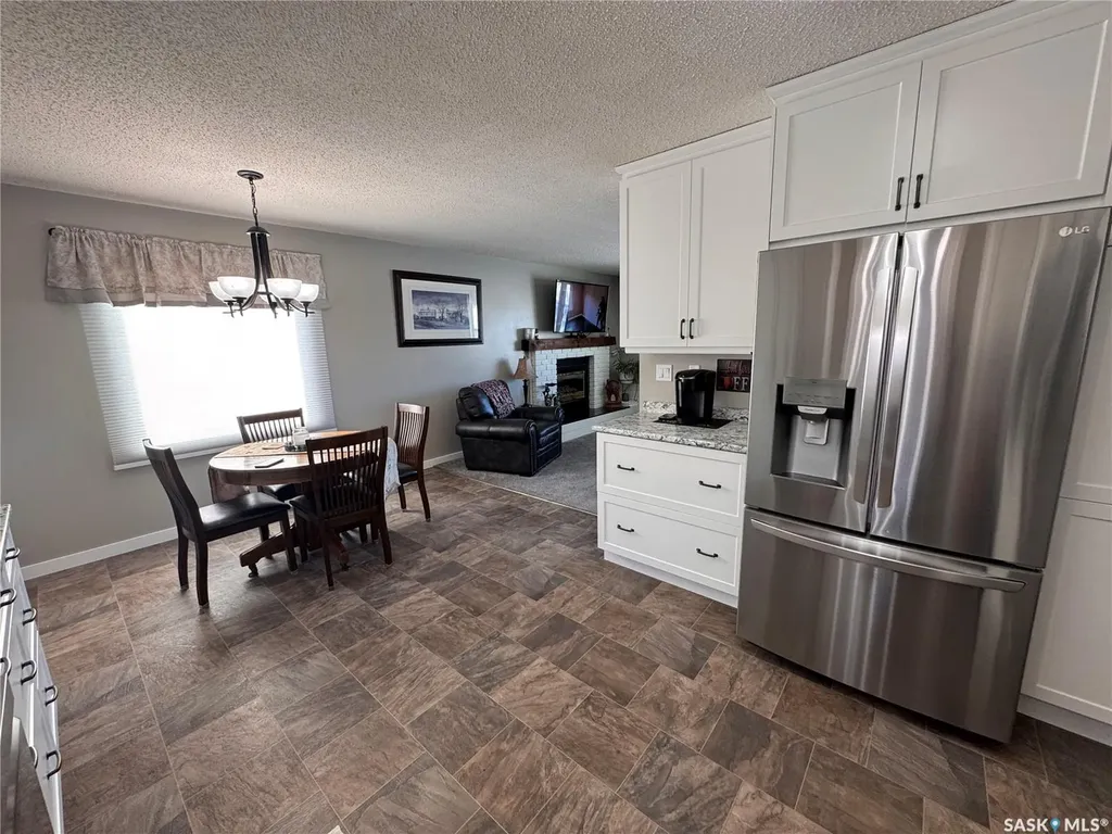415 3rd Avenue W Biggar SK S0K 0M0