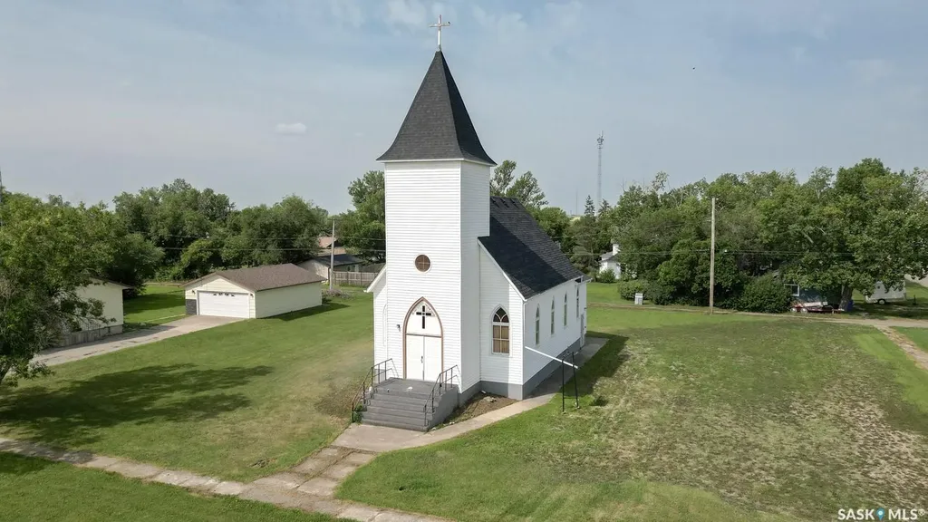 229 Victoria Street Lang SK S0G 2W0