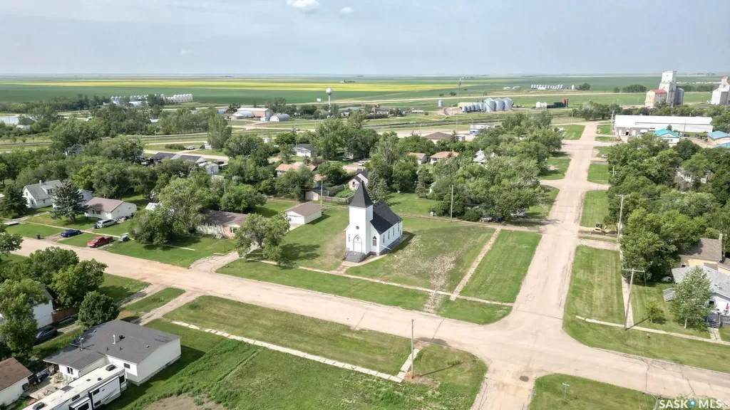 229 Victoria Street Lang SK S0G 2W0