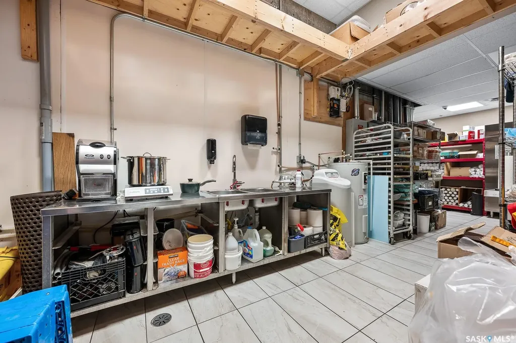 2075 Prince Of Wales Drive Regina SK S4V 3A6