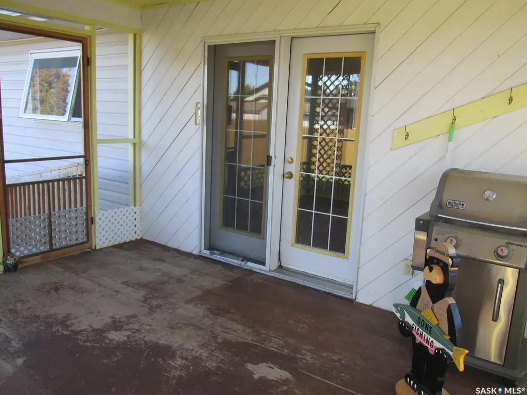 613 9th Avenue W Nipawin SK S0E 1E0
