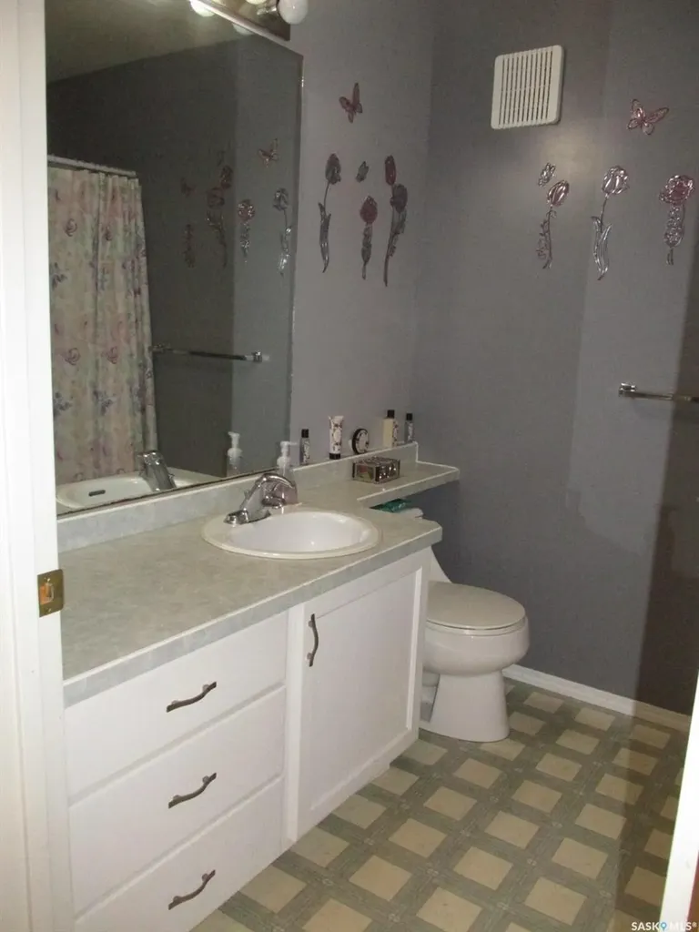 613 9th Avenue W Nipawin SK S0E 1E0