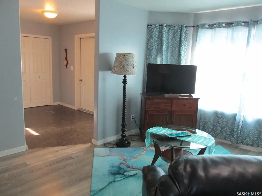 613 9th Avenue W Nipawin SK S0E 1E0