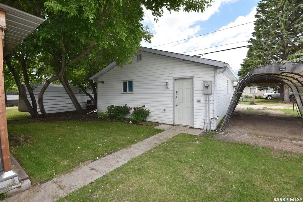 302 Main Street White Fox SK S0J 3B0