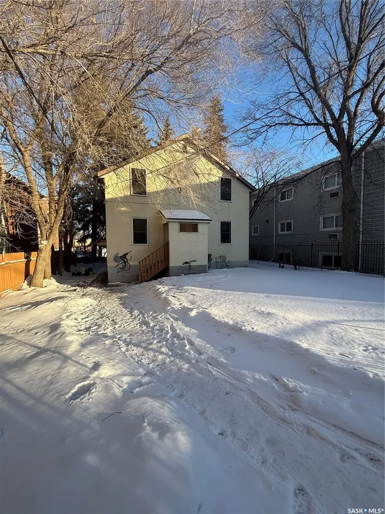 1705 20th Street W Saskatoon SK S7M 0Z8