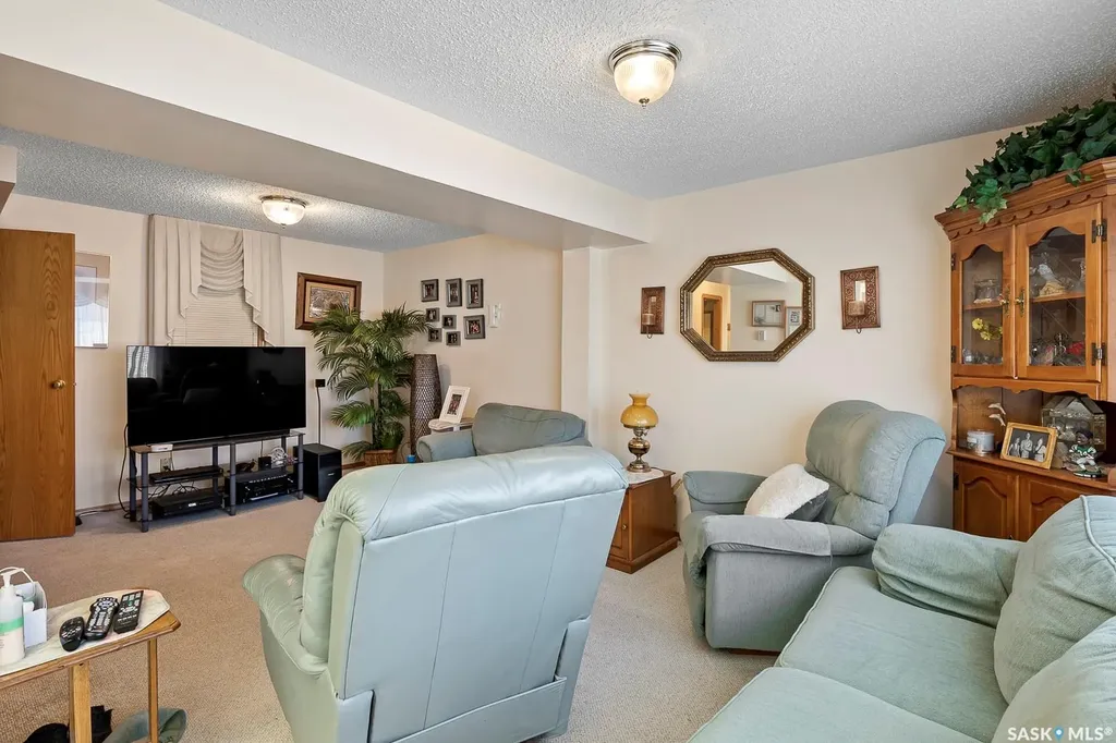1801 Quebec Street Regina SK S4P 1J6
