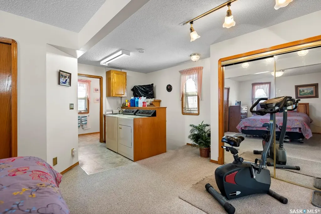 1801 Quebec Street Regina SK S4P 1J6