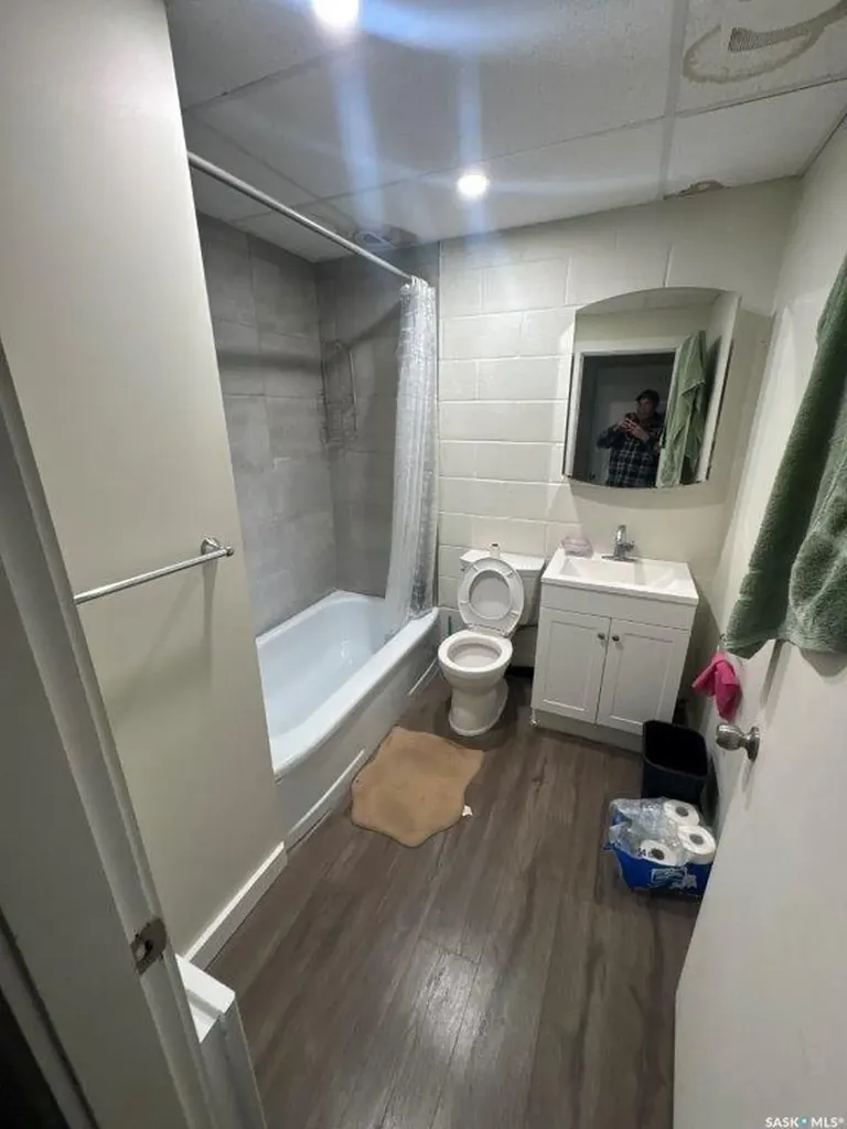 142 7th Avenue SW Eston SK S0L 1A0