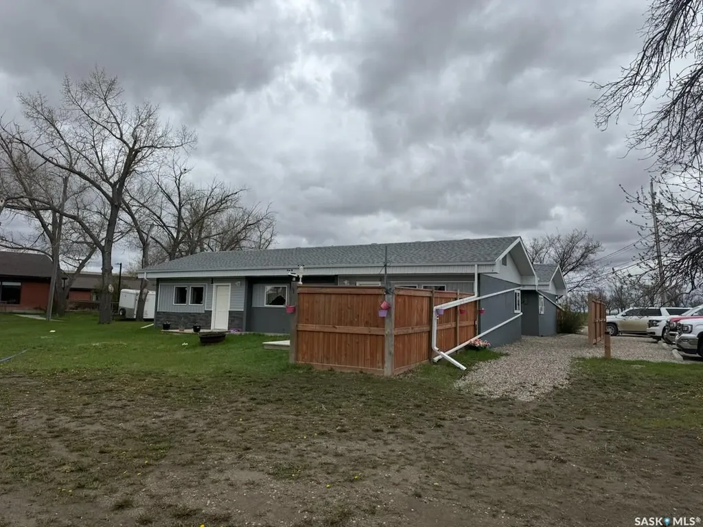 142 7th Avenue SW Eston SK S0L 1A0